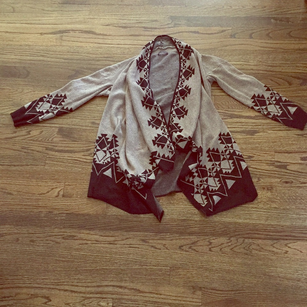 Boutique sweater - wrap around Good condition